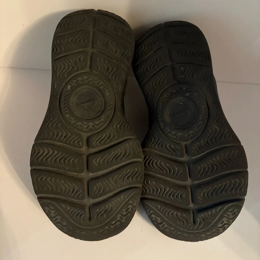 Nike Flex Runner 3 Sneakers Boys Size 11 / 11c